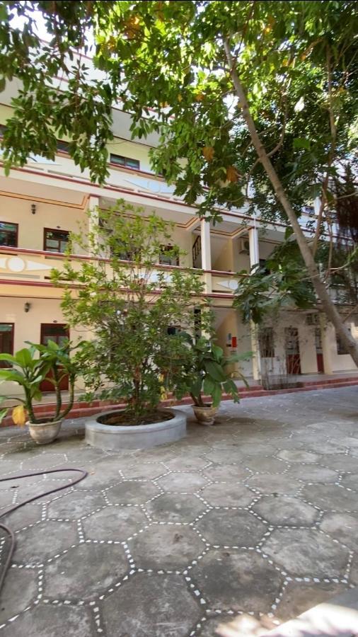Hoa Bien Guesthouse Mũi Né Extérieur photo